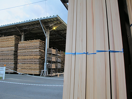 野物材 林場